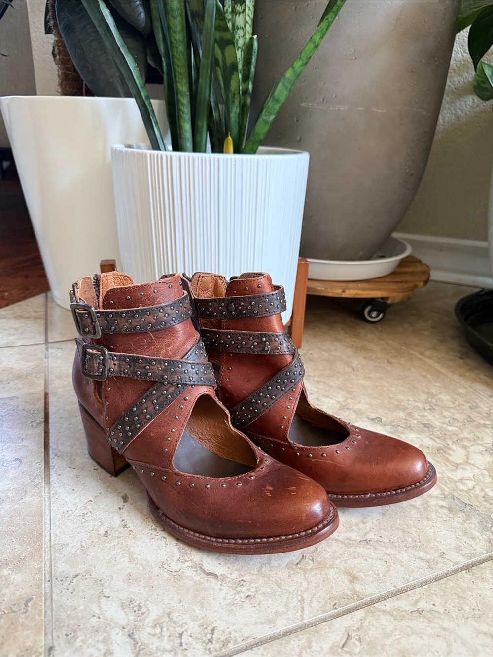 Freebird by Steven Brown Leather Studded Cutout Ankle Booties Saphire